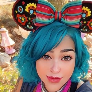 Meet your Posher, Steph